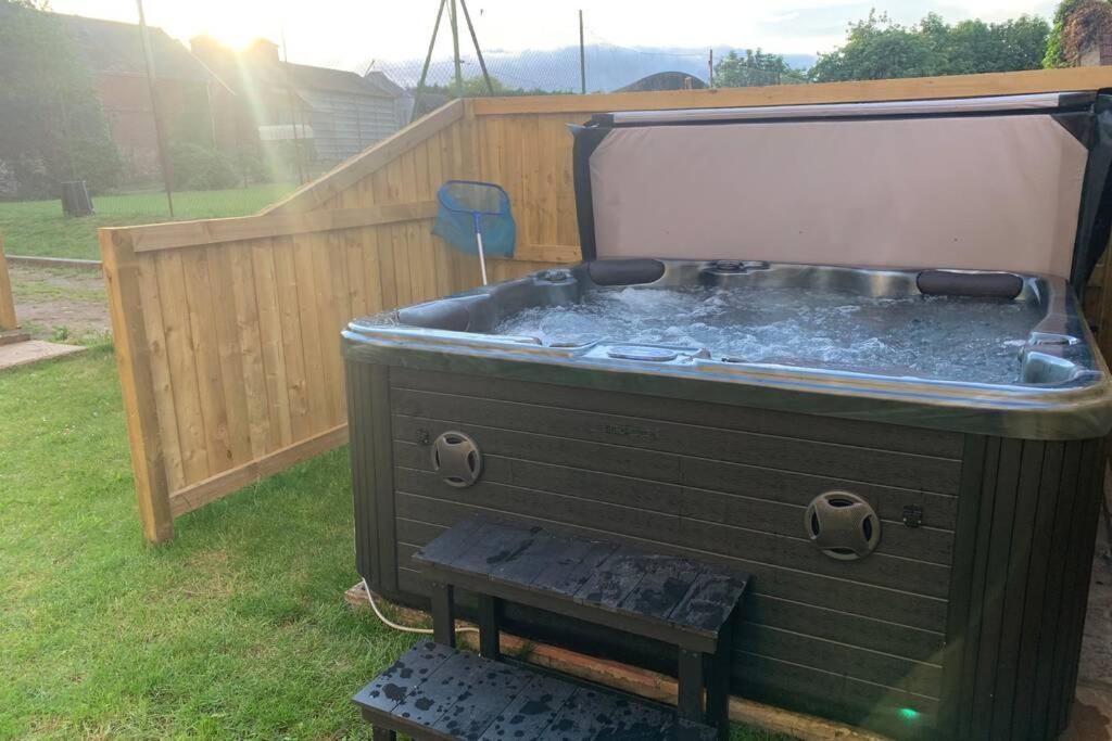 Countryside Annexe, With Hottub, Sleeps Up To 4 Διαμέρισμα Durston Εξωτερικό φωτογραφία